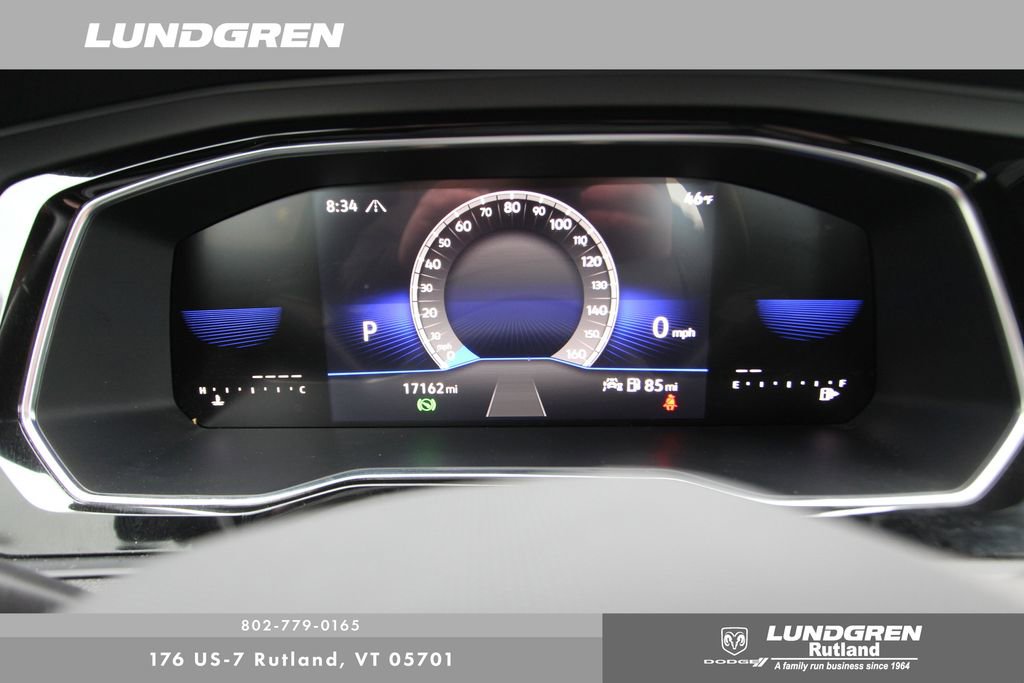 Used 2024 Volkswagen Jetta Sport image 15