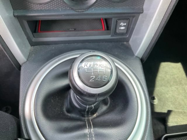 Used 2017 Toyota 86 RWD image 15