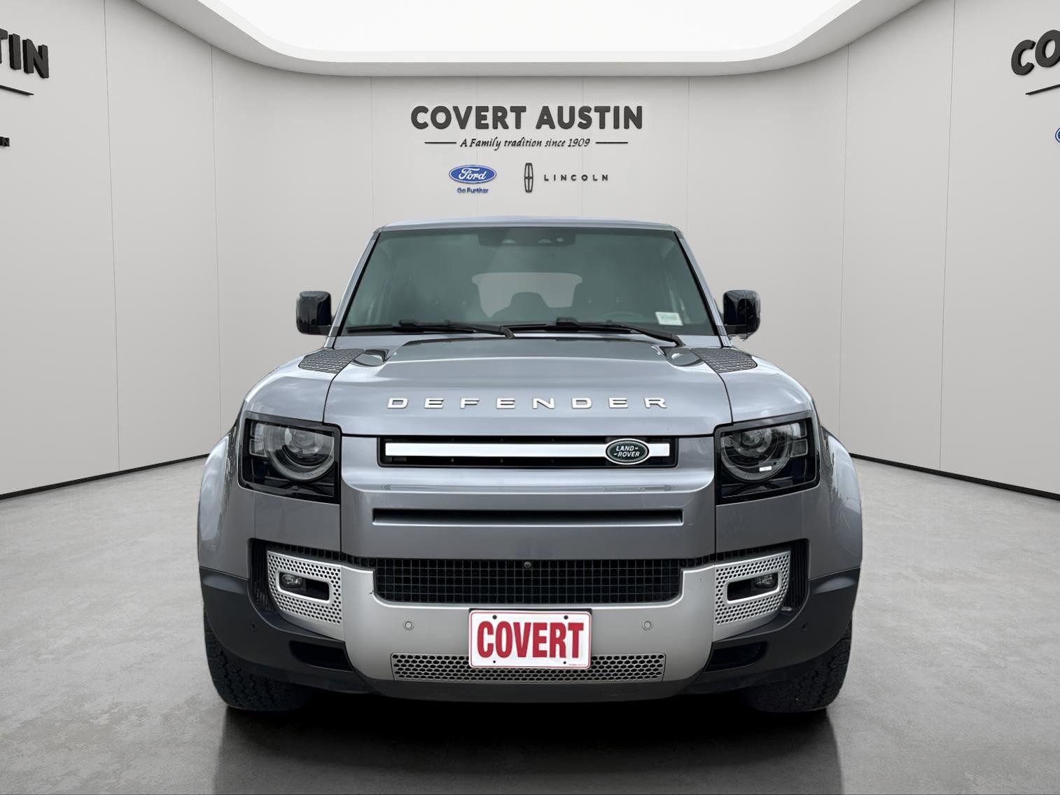 Used 2020 Land Rover Defender 110 First Edition image 7