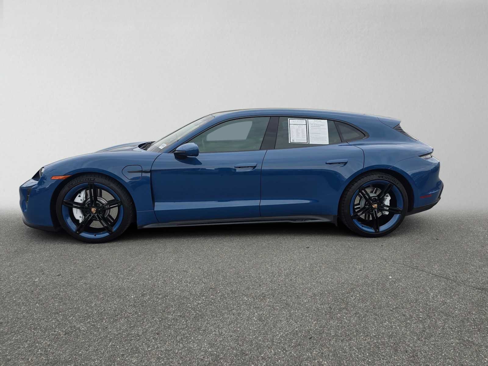 Used 2023 Porsche Taycan GTS AWD/4WD image 2