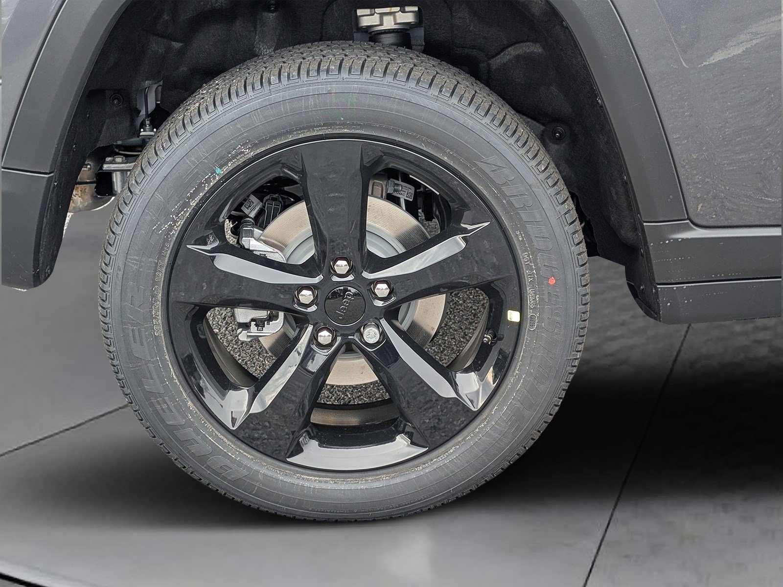 New 2025 Jeep Grand Cherokee Altitude AWD/4WD image 8