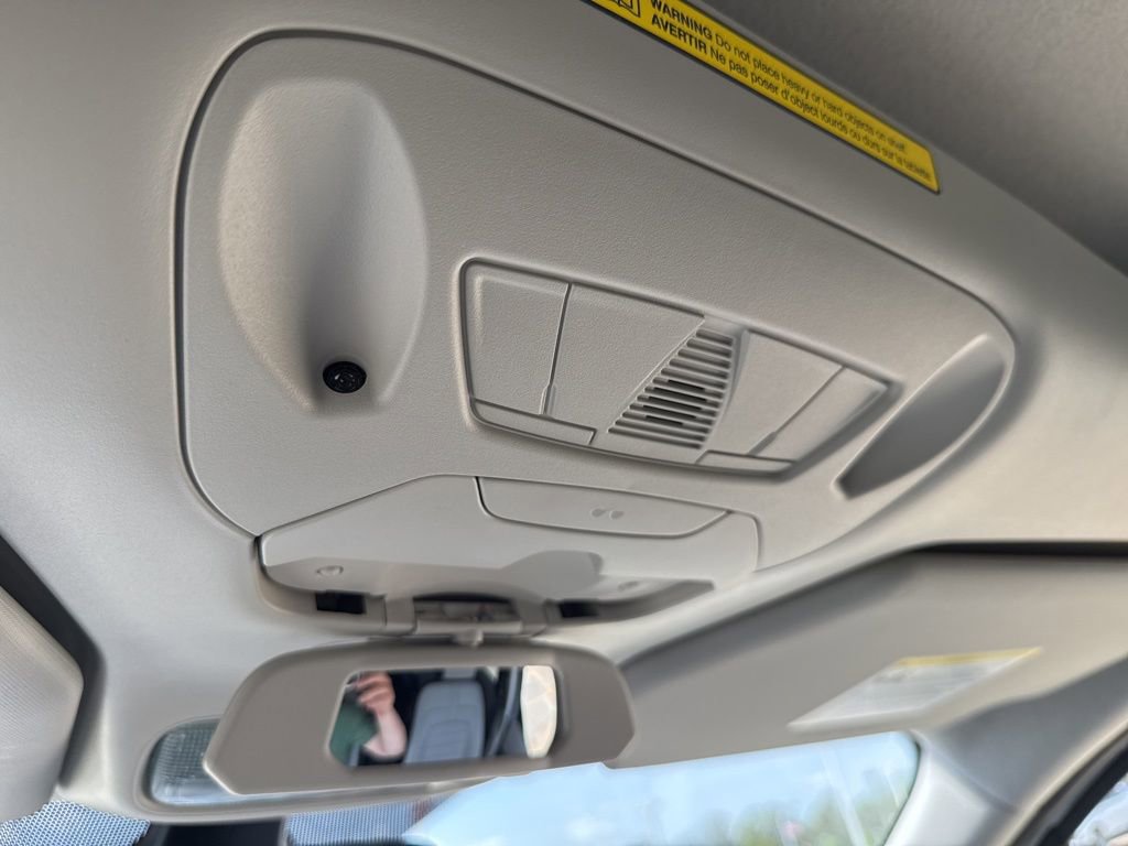 Used 2022 Ford Transit Connect Titanium FWD image 21