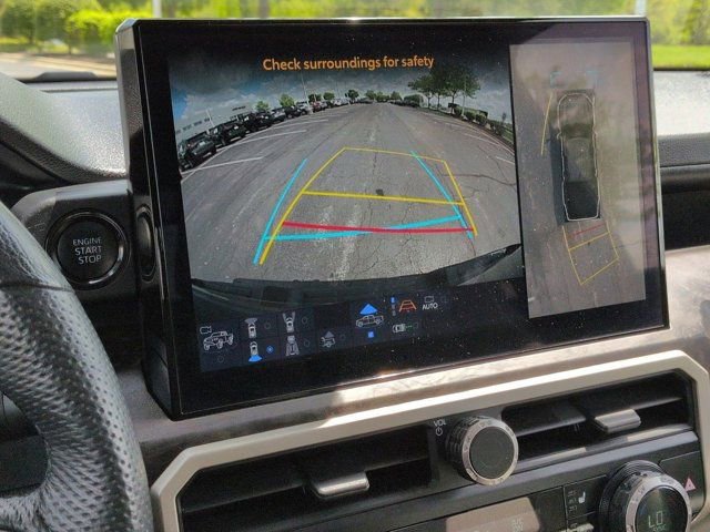Used 2024 Toyota Tacoma SR5 AWD/4WD image 14