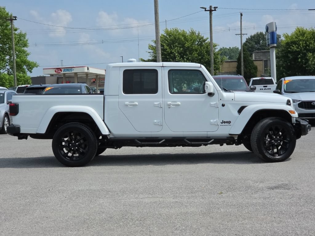 Used 2023 Jeep Gladiator Overland AWD/4WD image 8