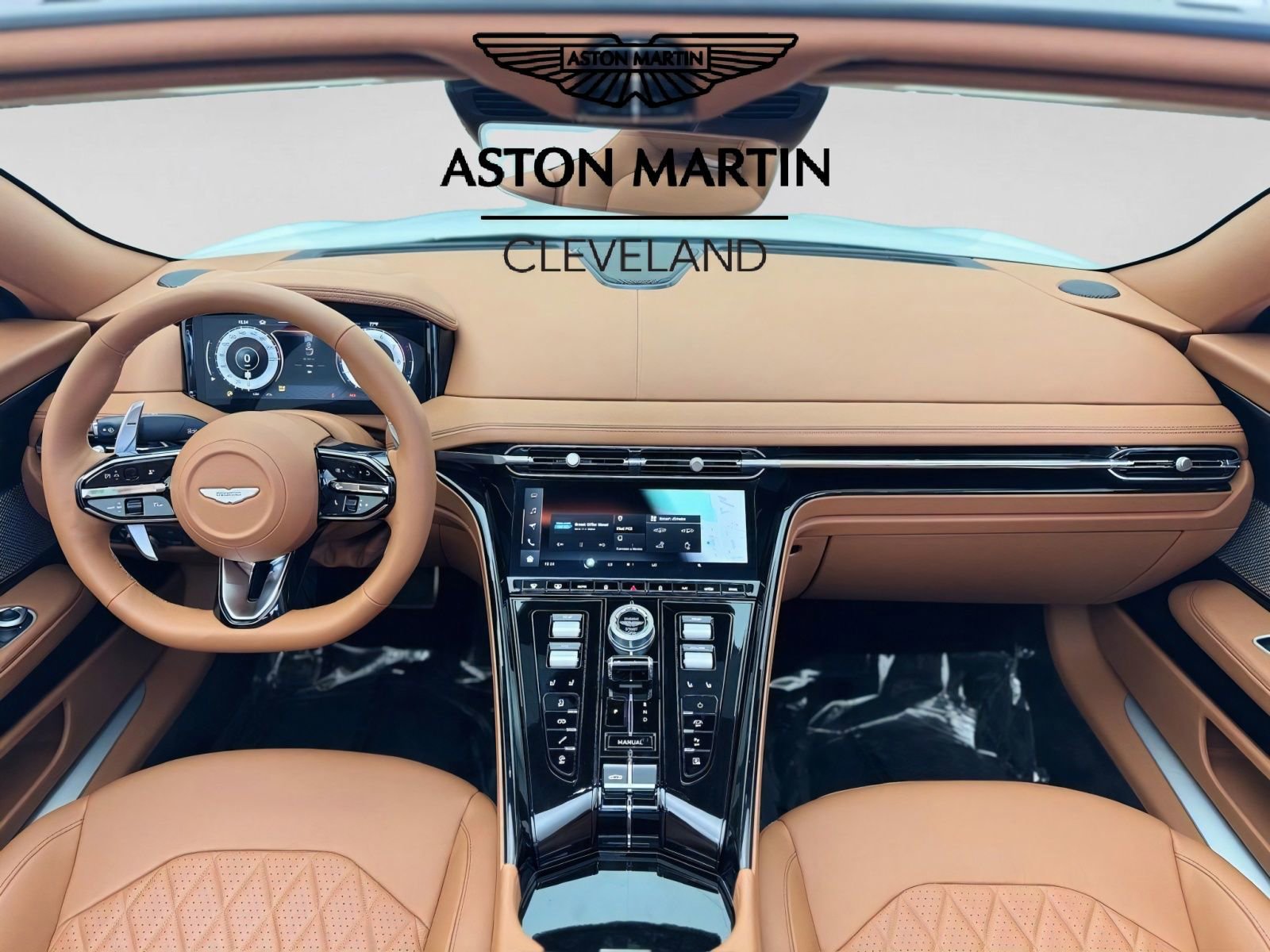 Used 2025 Aston Martin DB12 Convertible RWD image 4