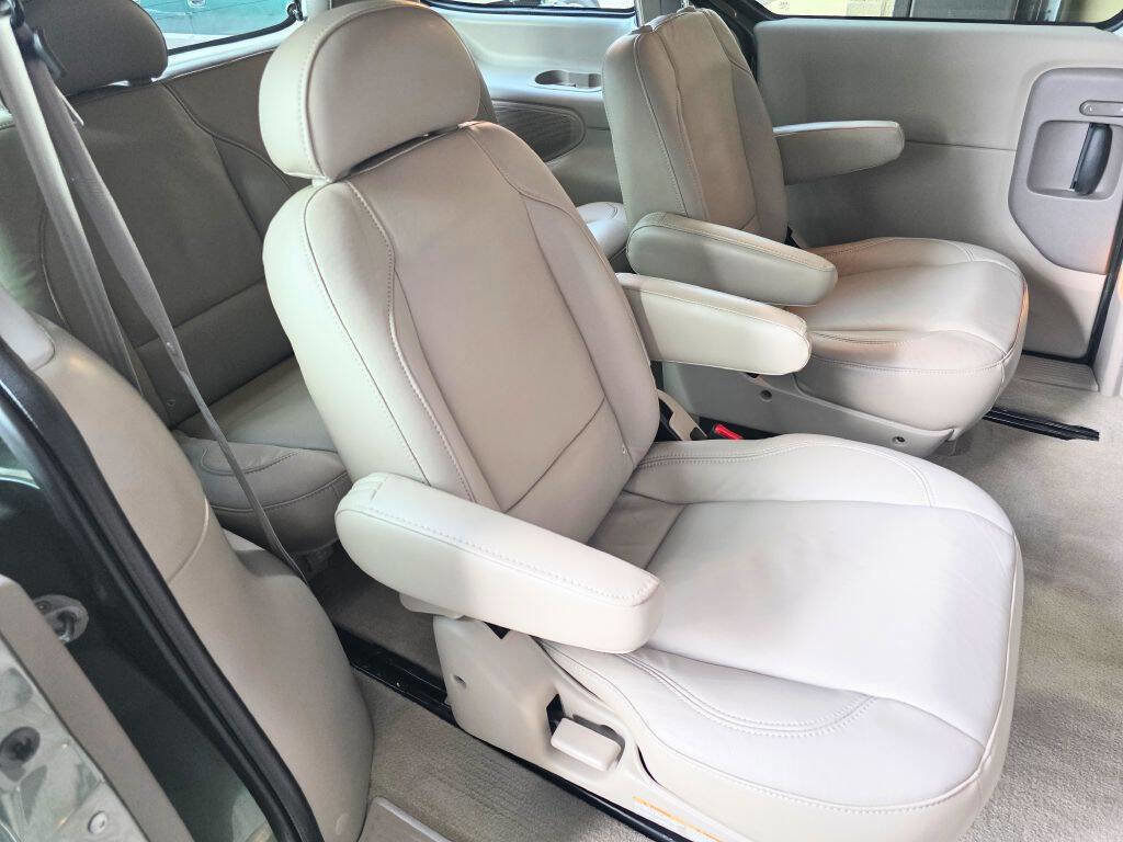 Used 2002 Mercury Villager Estate image 14