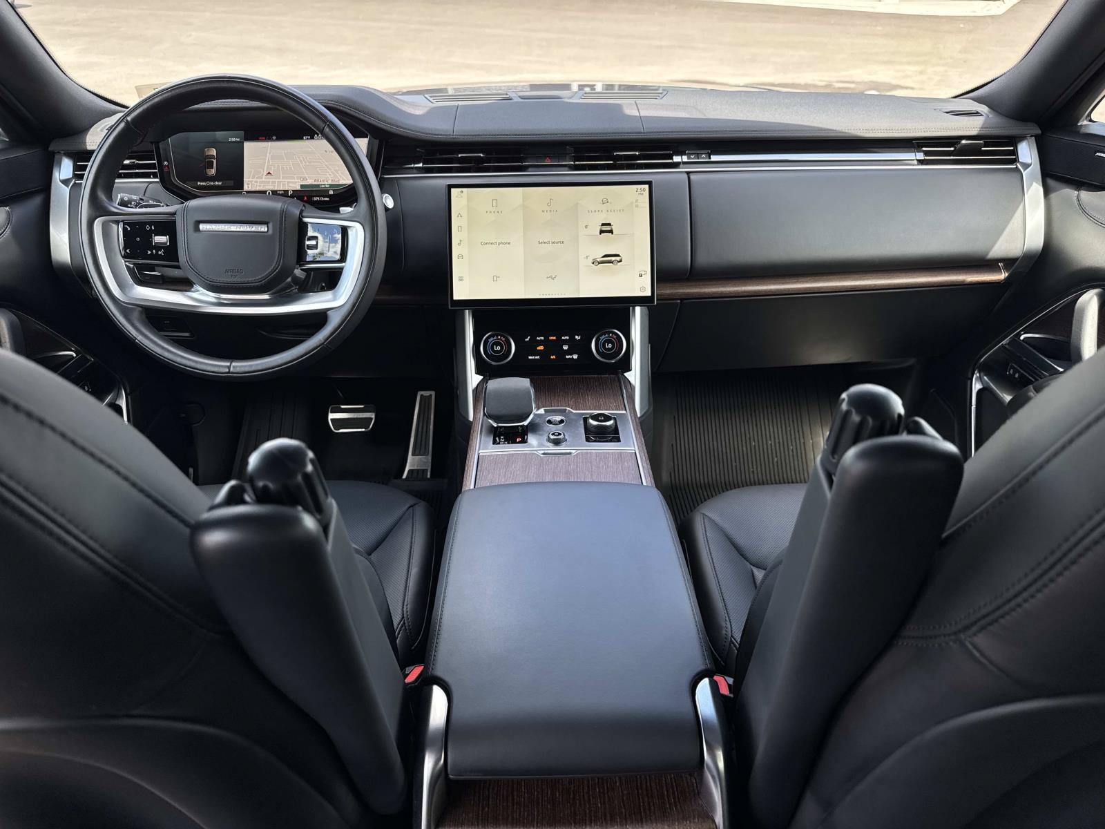 Used 2023 Land Rover Range Rover SE AWD/4WD image 16