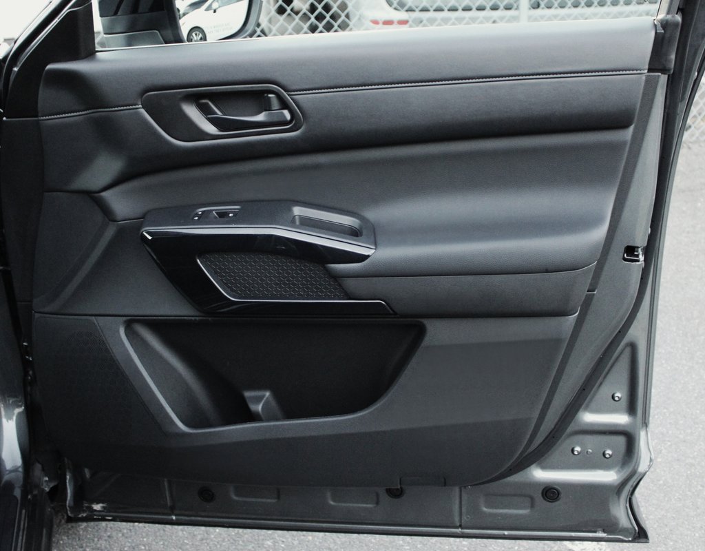 Certified 2024 Nissan Pathfinder S image 18