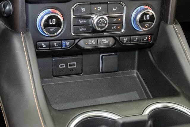 Used 2024 GMC Yukon XL AT4 w/ Technology Package AWD/4WD image 26