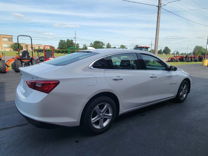 Used 2024 Chevrolet Malibu LT FWD image 6