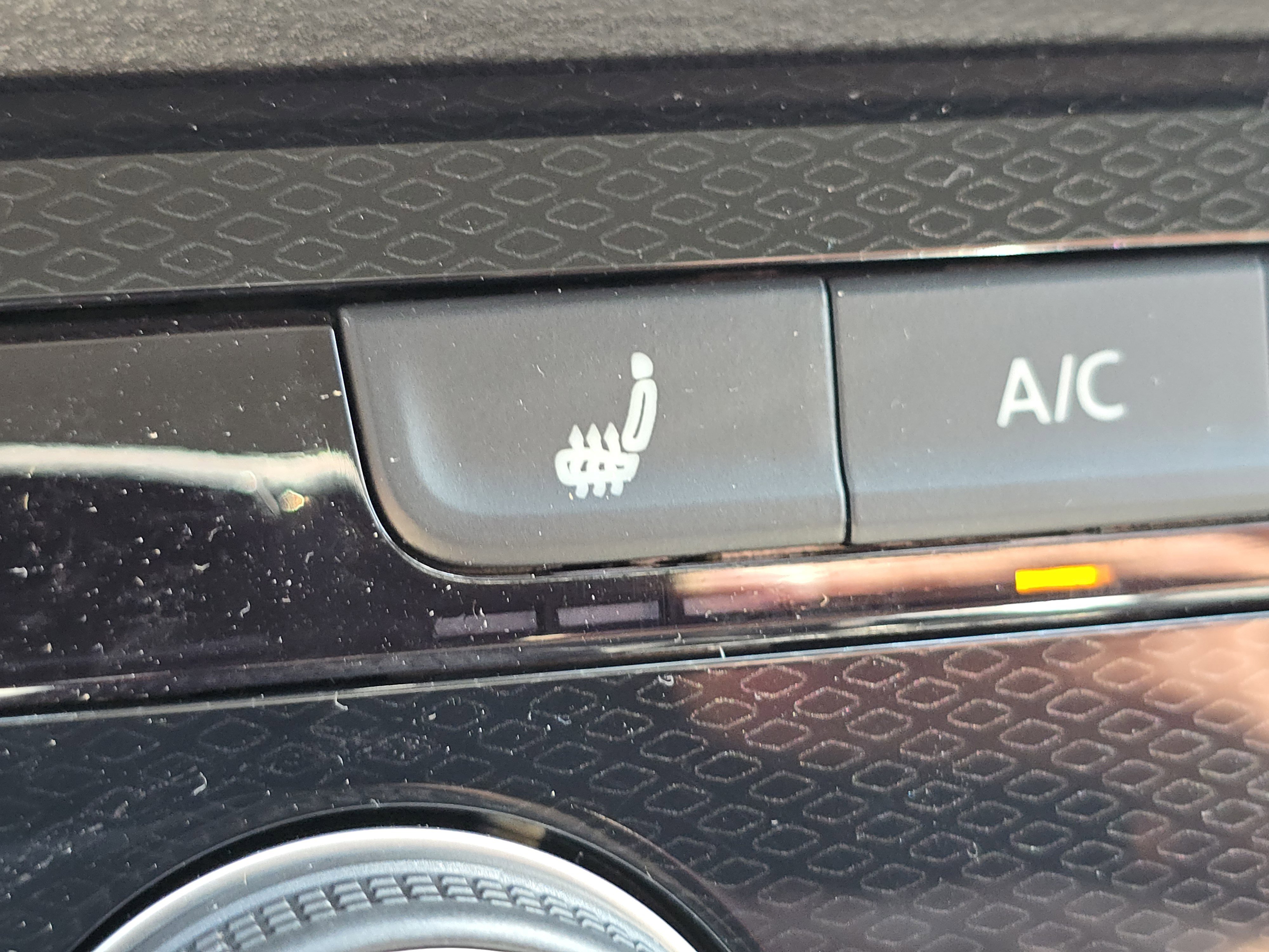 New 2025 Volkswagen Taos S image 11