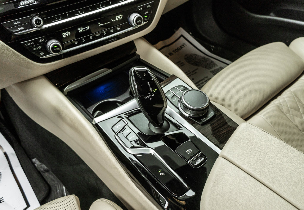 Used 2021 BMW 530i RWD image 21