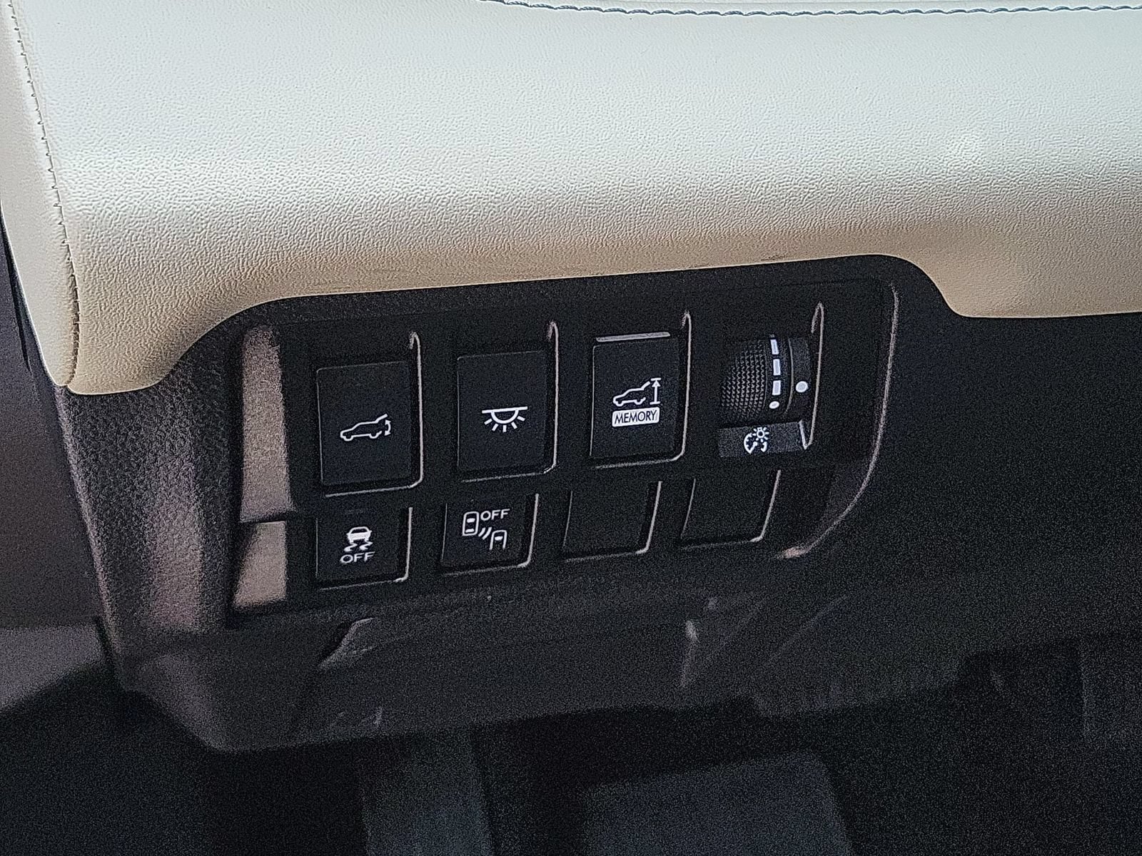 Used 2022 Subaru Ascent Touring AWD/4WD image 18