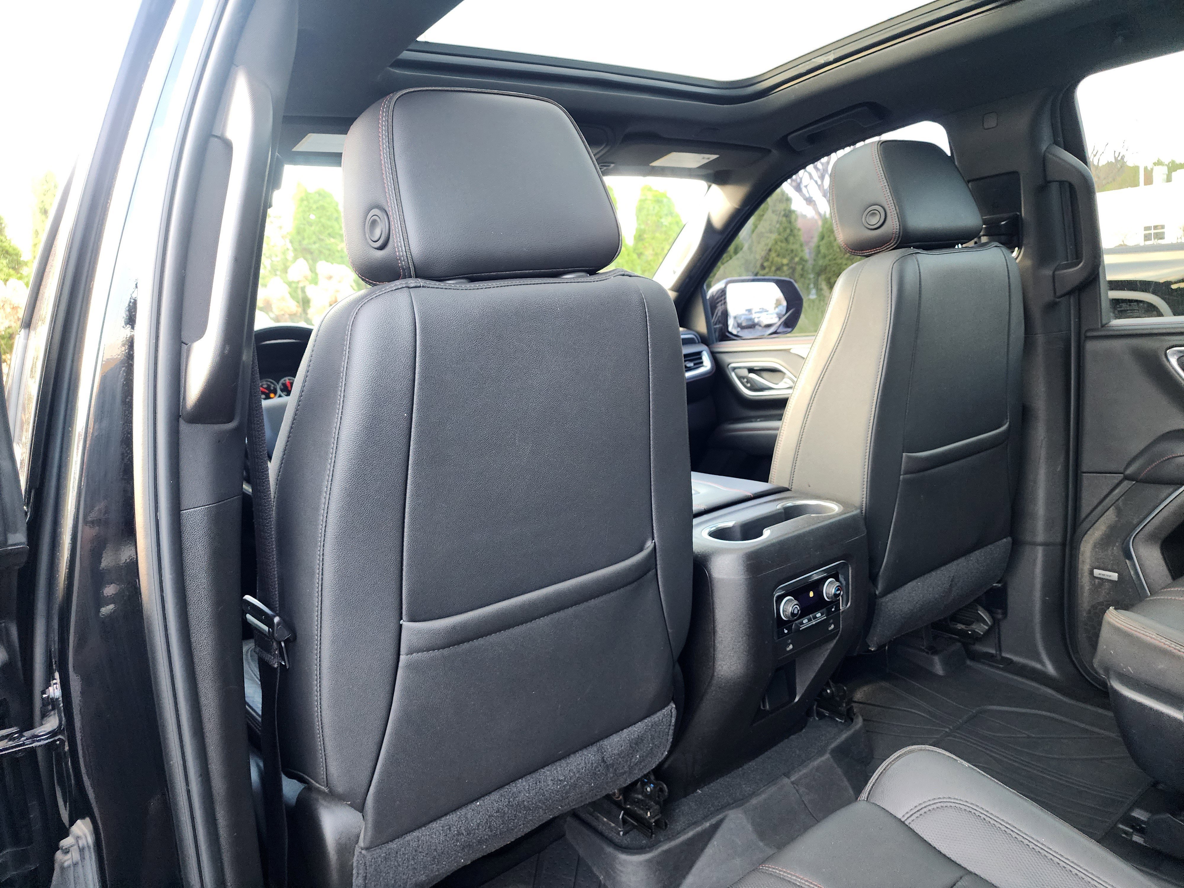 Used 2021 Chevrolet Tahoe RST w/ Luxury Package image 16