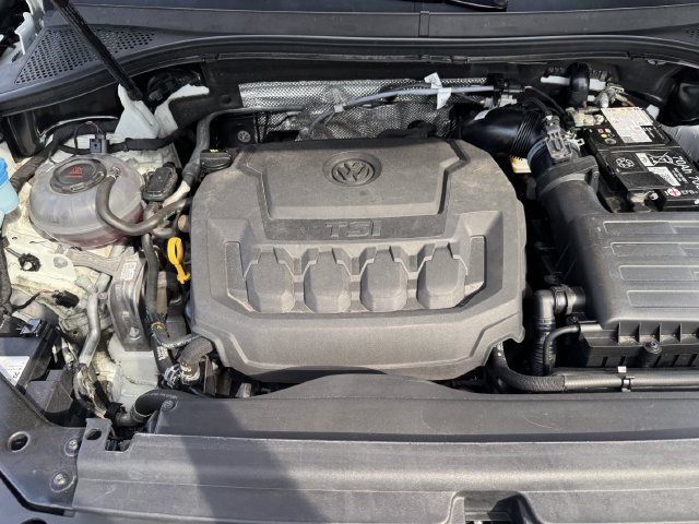 Used 2024 Volkswagen Tiguan SEL R-Line AWD/4WD image 28