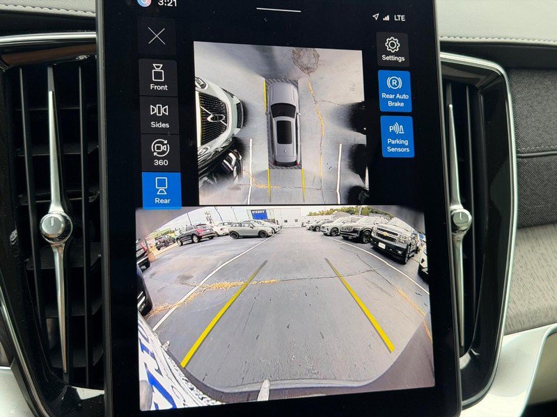 Certified 2025 Volvo XC90 T8 Ultra AWD/4WD image 21