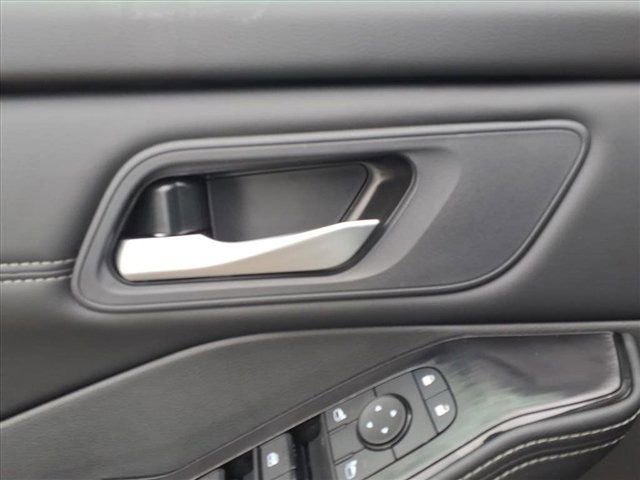 New 2026 Nissan Rogue SV image 16