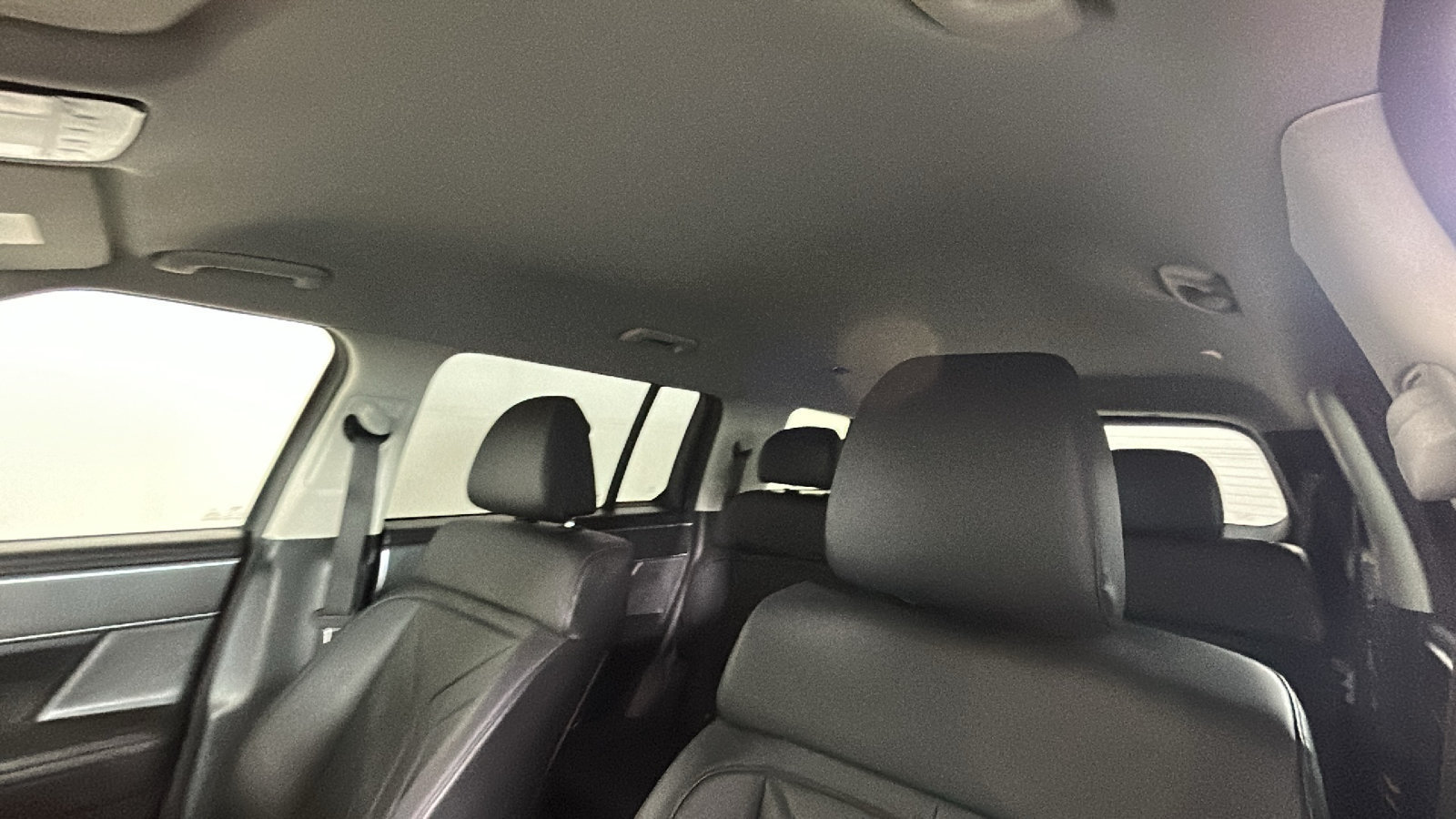 Used 2025 Hyundai Santa Fe SEL FWD image 16