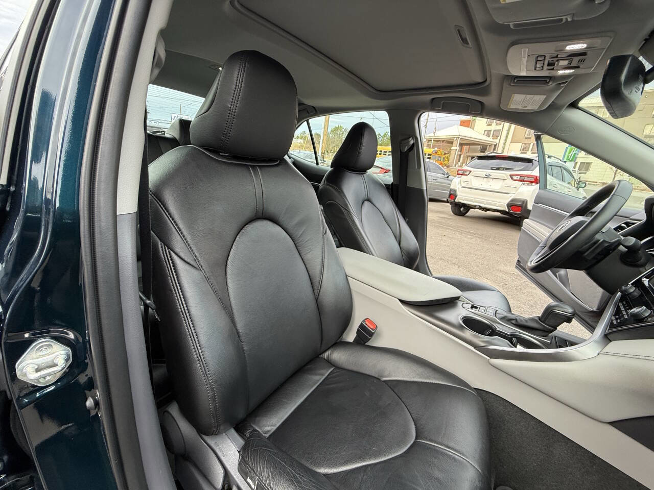 Used 2021 Toyota Camry SE image 24