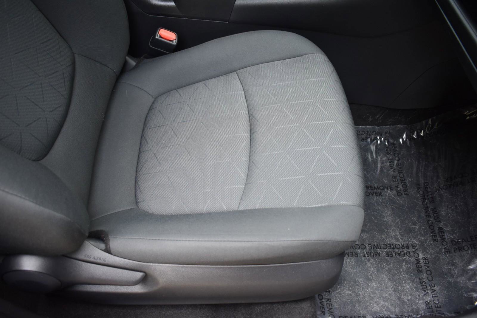 Used 2021 Toyota RAV4 XLE image 42