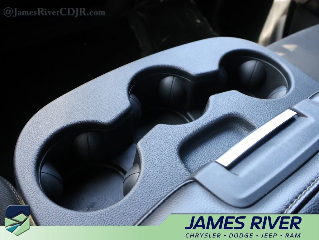 Used 2024 RAM 2500 Tradesman w/ Chrome Appearance Group image 38