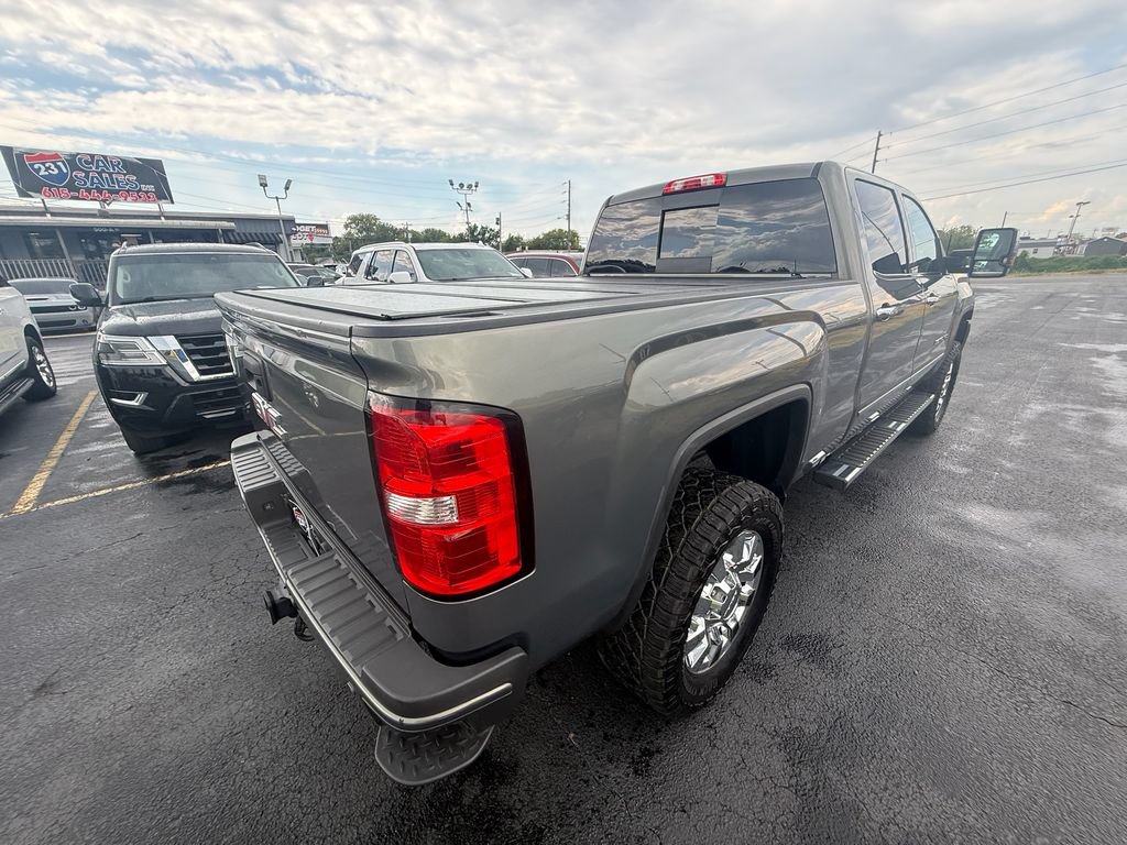Used 2018 GMC Sierra 2500 Denali w/ Duramax Plus Package AWD/4WD image 4