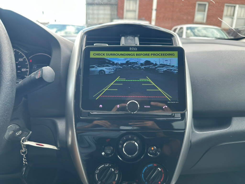 Used 2015 Nissan Versa Note SV FWD image 19