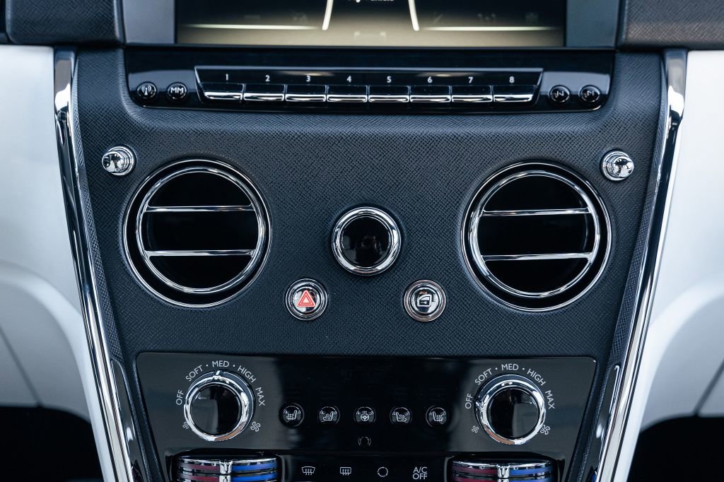 Used 2022 Rolls-Royce Cullinan image 29