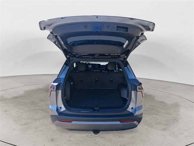 Used 2025 Chevrolet Equinox LT w/ Convenience Package II image 16