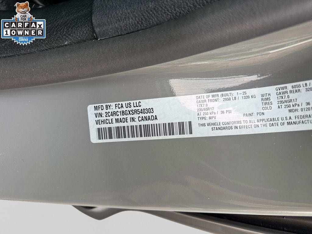 Certified 2025 Chrysler Pacifica Select FWD image 31