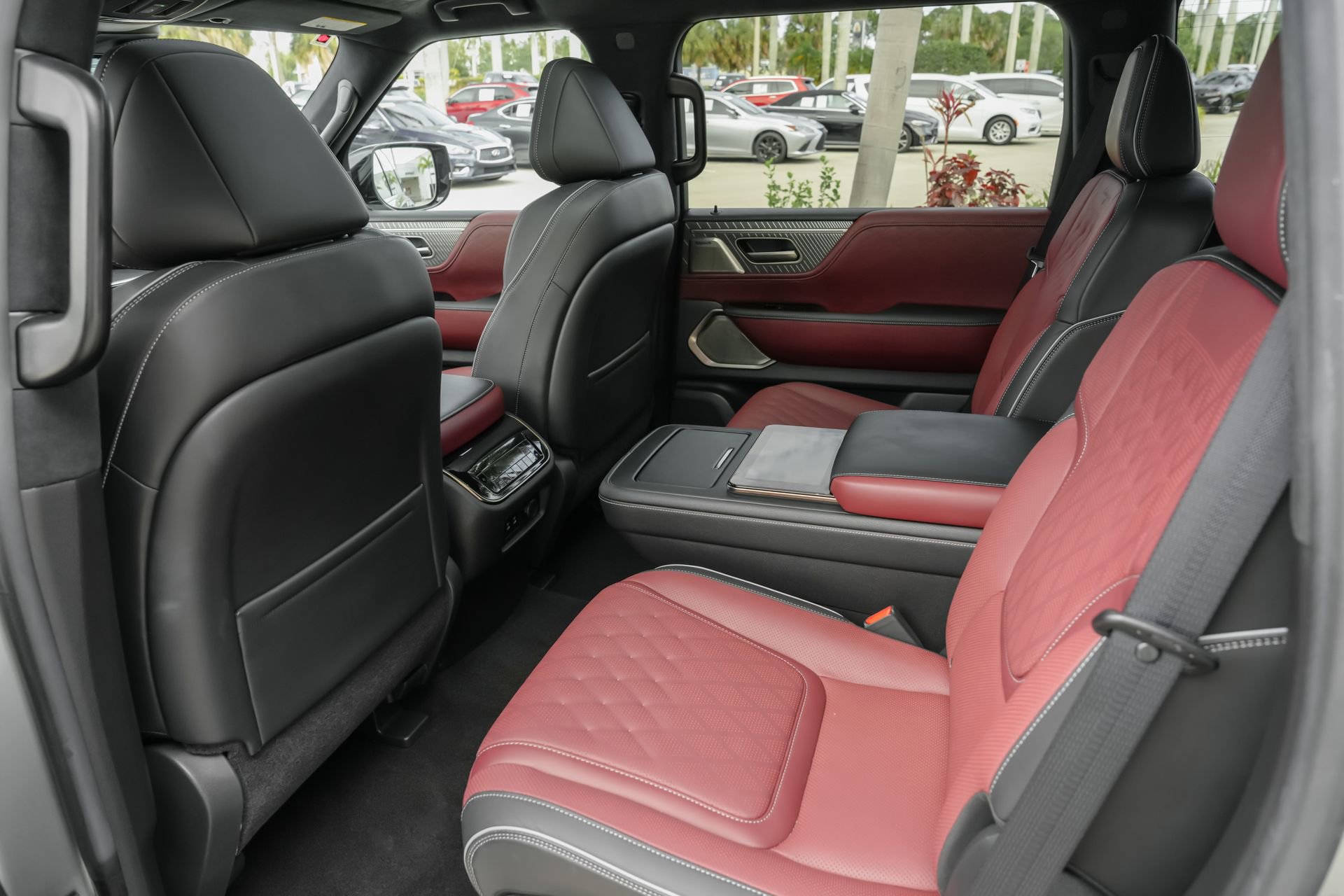 Certified 2025 INFINITI QX80 Autograph AWD/4WD image 32