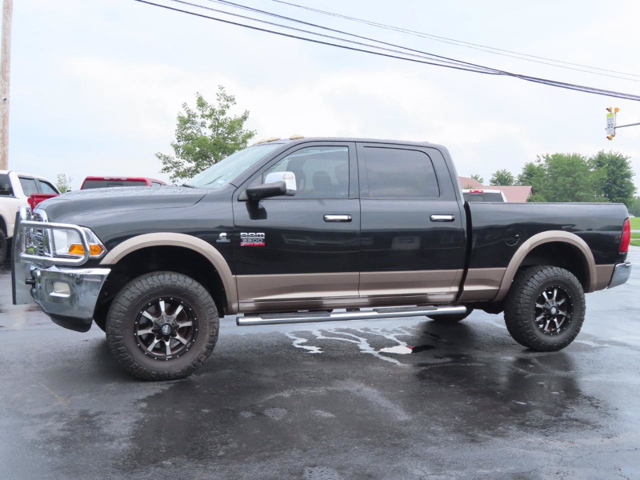 Used 2010 Dodge Ram 2500 Truck Laramie w/ Protection Group AWD/4WD image 2