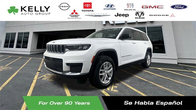 Certified 2023 Jeep Grand Cherokee L Laredo image 1