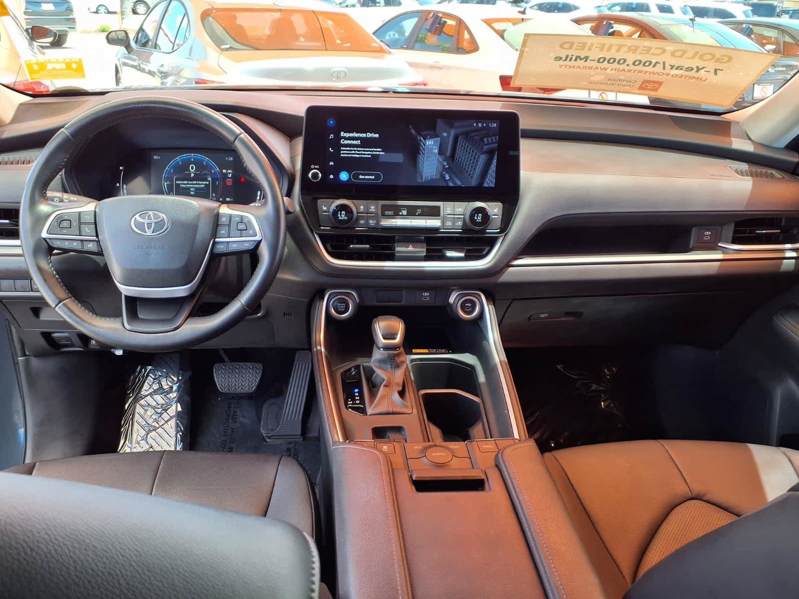 Certified 2024 Toyota Grand Highlander FWD image 15