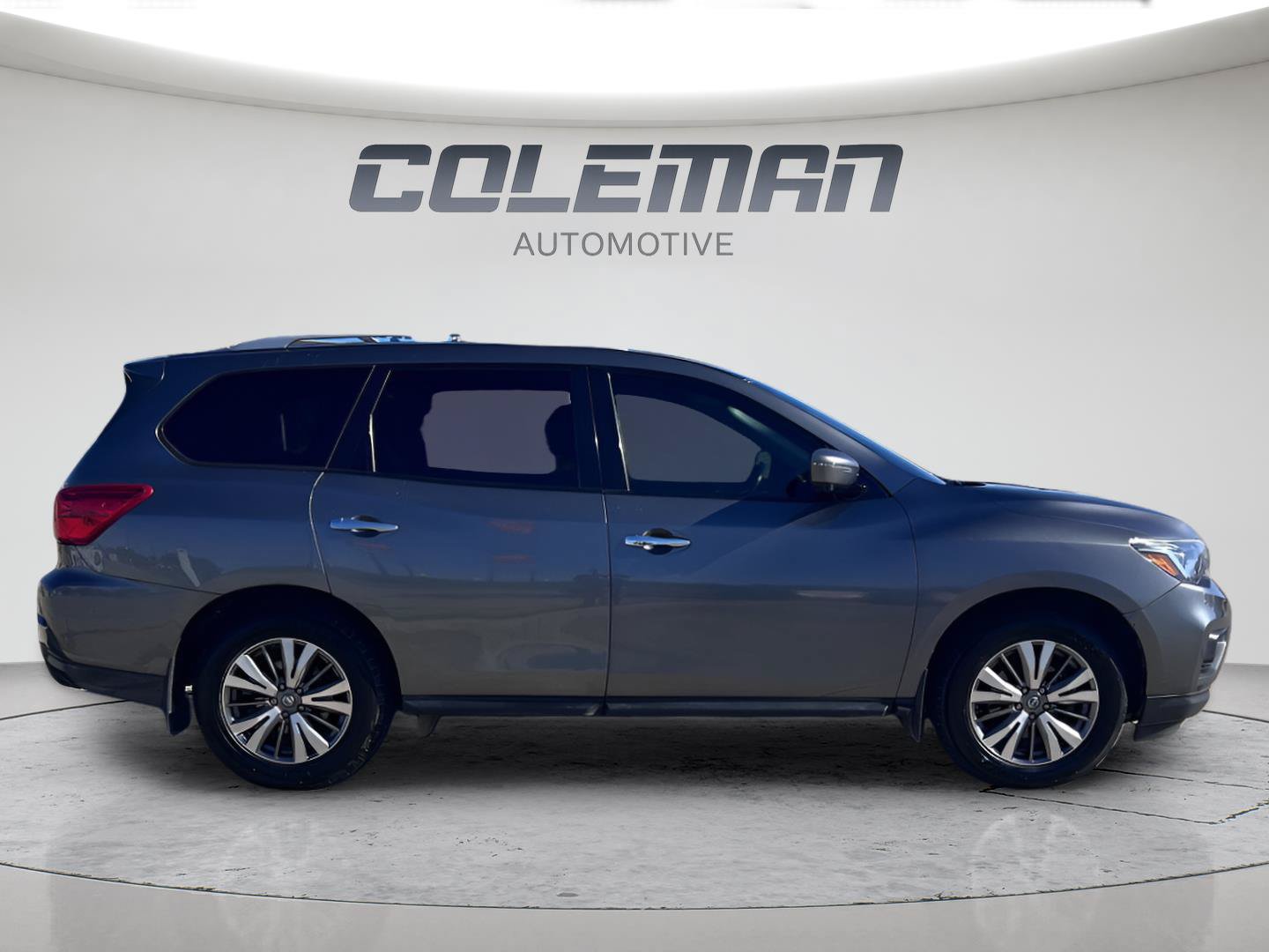 Used 2018 Nissan Pathfinder SL FWD image 23