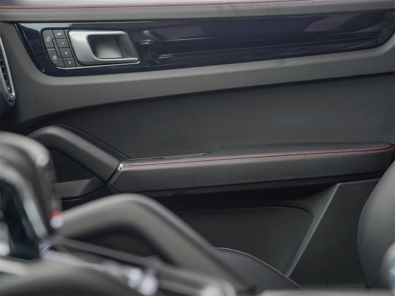 Certified 2023 Porsche Cayenne GTS image 18