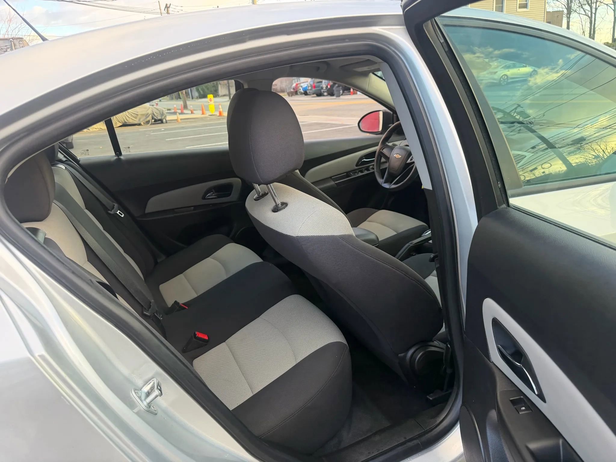 Used 2016 Chevrolet Cruze LS image 26