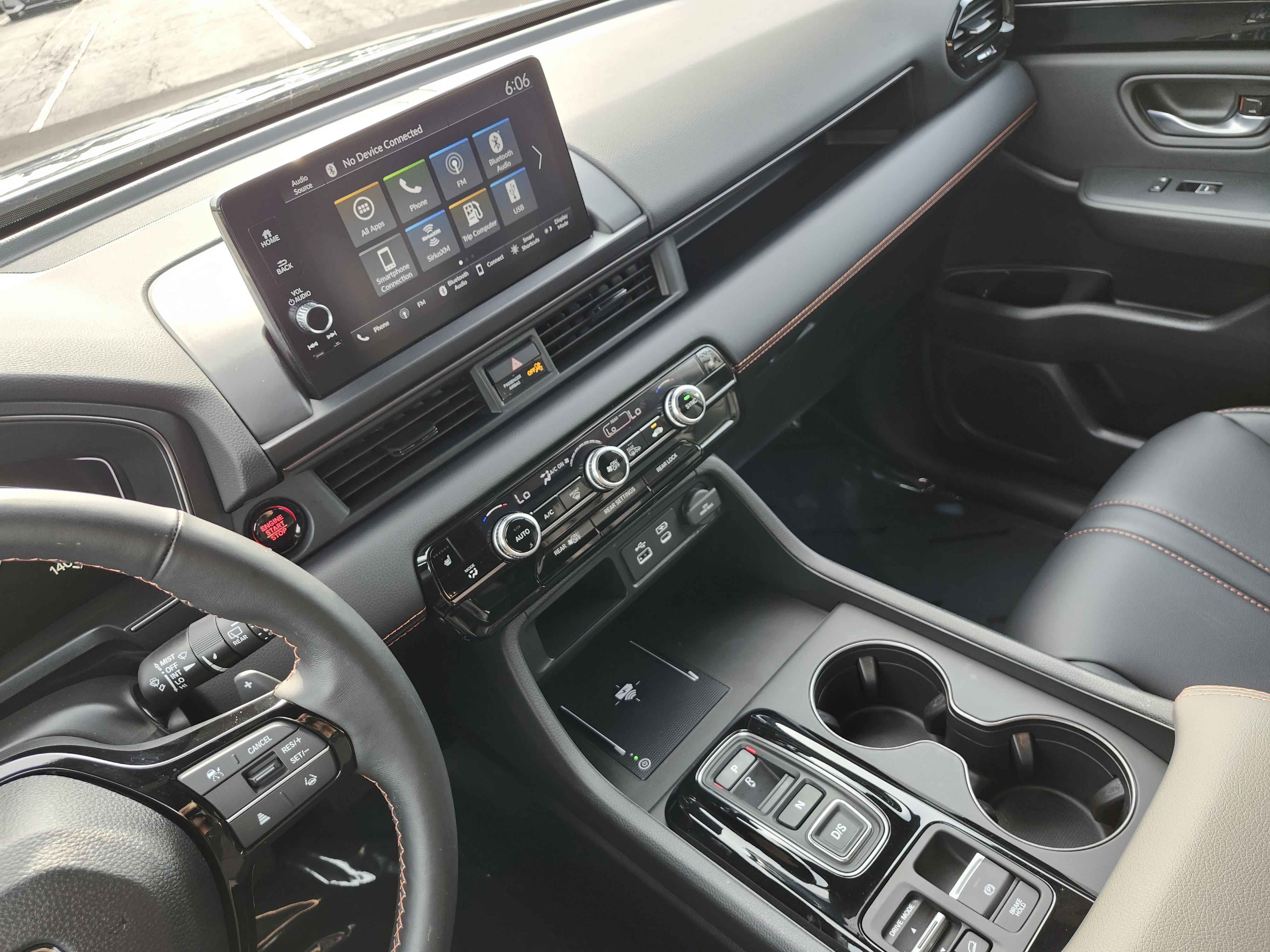 Used 2025 Honda Pilot TrailSport image 33