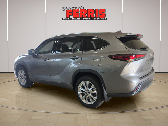 New 2026 Toyota Highlander Limited AWD/4WD image 3