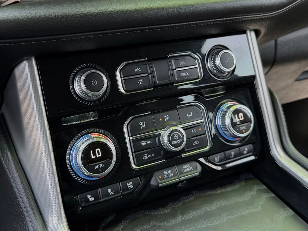 Used 2024 GMC Yukon Denali AWD/4WD image 27