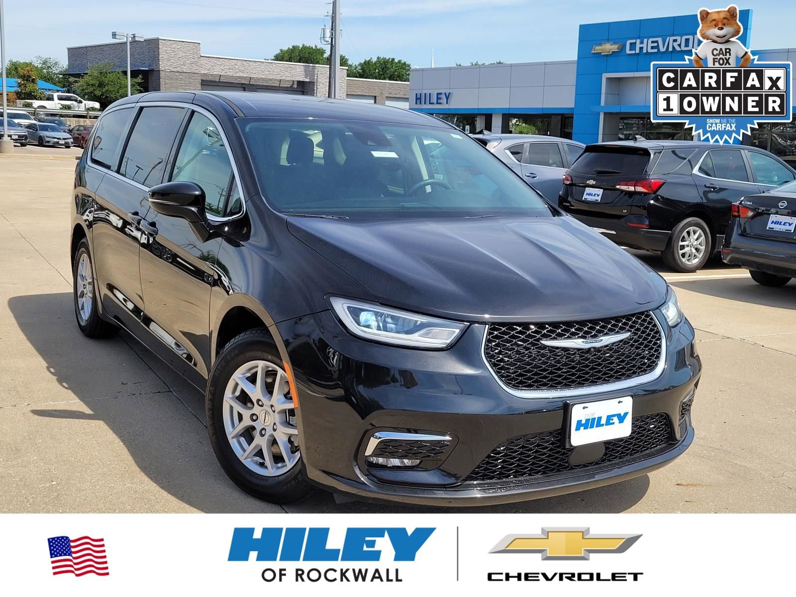Used 2024 Chrysler Pacifica Touring-L FWD 360° Tour