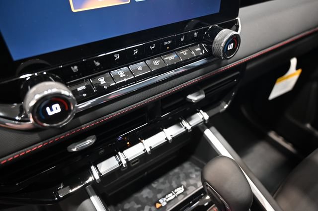 New 2026 Chevrolet Colorado Z71 w/ Technology Package AWD/4WD image 19