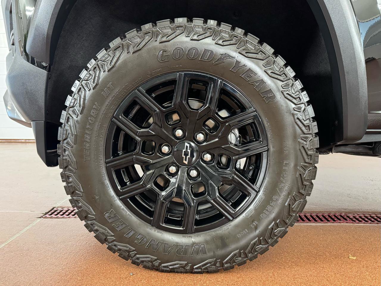 Used 2024 Chevrolet Colorado Trail Boss w/ Advanced Trailering Package image 8