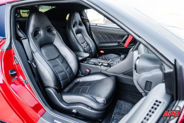 Used 2020 Nissan GT-R Premium w/ Premium Interior Package image 86