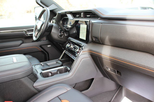 Used 2025 GMC Sierra 3500 AT4 image 21