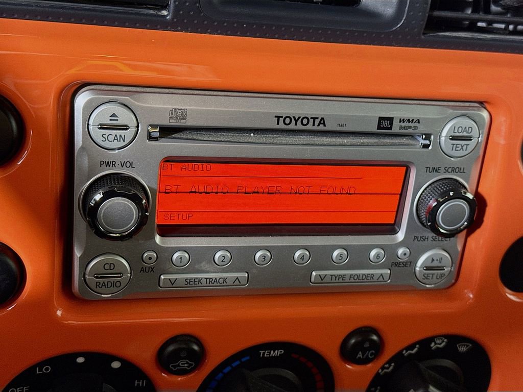 Used 2014 Toyota FJ Cruiser 4WD w/ Upgrade Package image 5