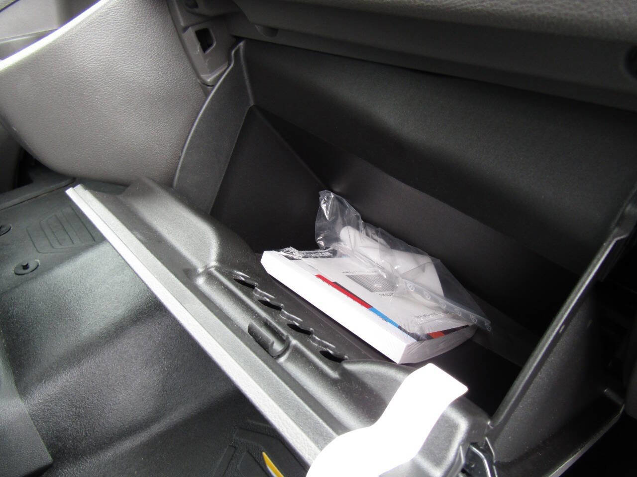 Used 2025 Ford Transit 250 250 AWD 3dr LWB Medium Roof Ca image 27