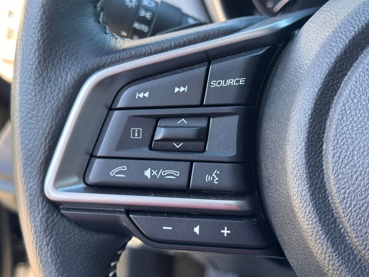 Used 2025 Subaru Outback Limited image 29