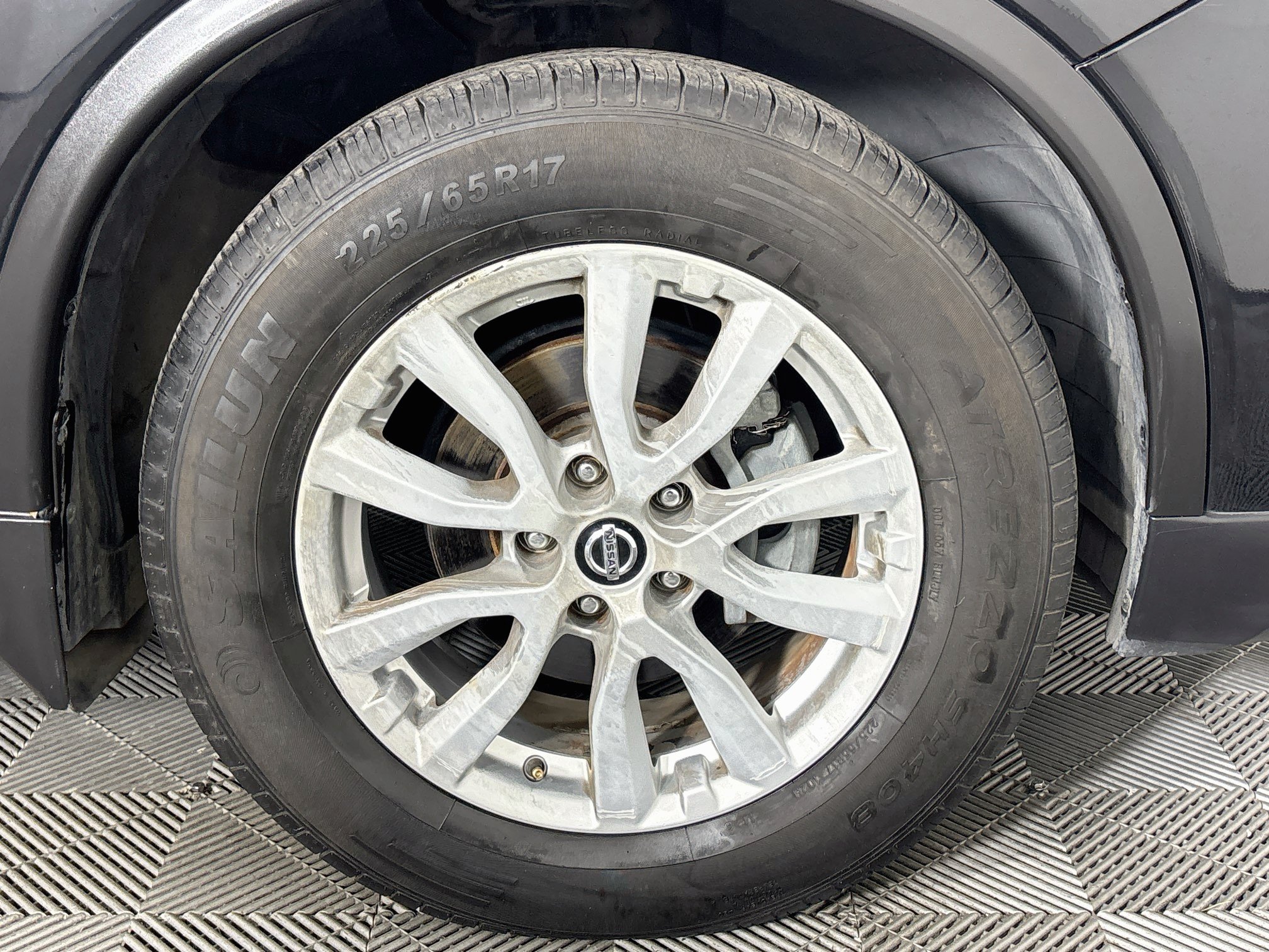 Used 2019 Nissan Rogue S w/ Special Edition Package FWD image 50