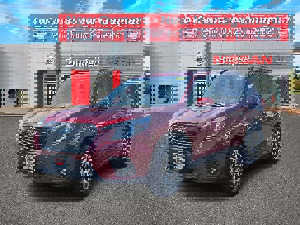 Used 2023 Subaru Forester Premium image 2